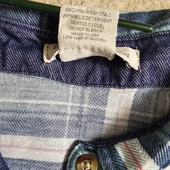 Girl's plaid fall button up shirt bundle, roll tab sleeves, Little Girl autumn - Picture 6 of 13